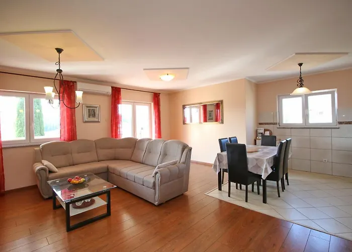 Melita 아파트 로비니